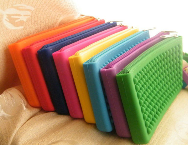 东莞硅胶手机套生产厂家地址